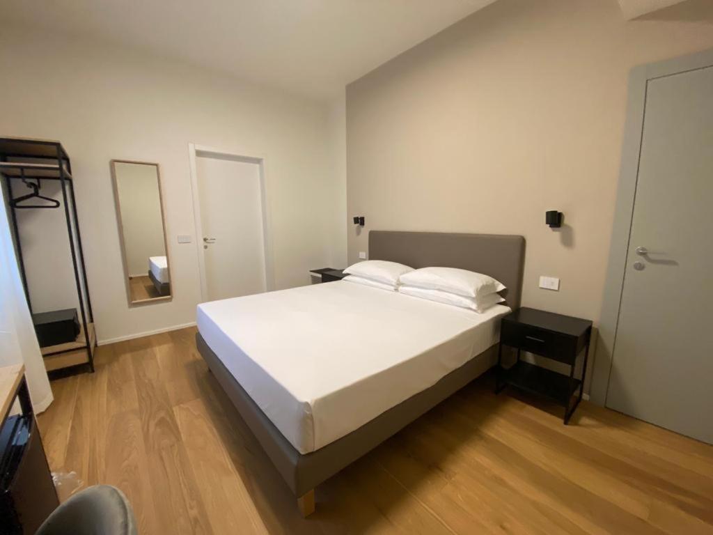 Foresteria Dansi Varese Exteriör bild
