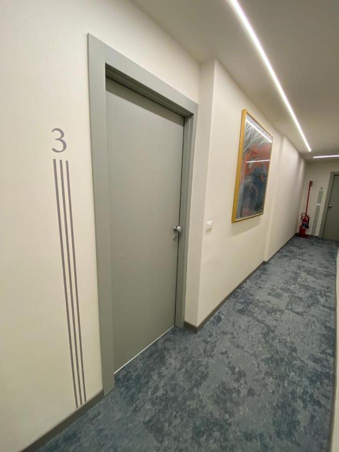Foresteria Dansi Varese Exteriör bild